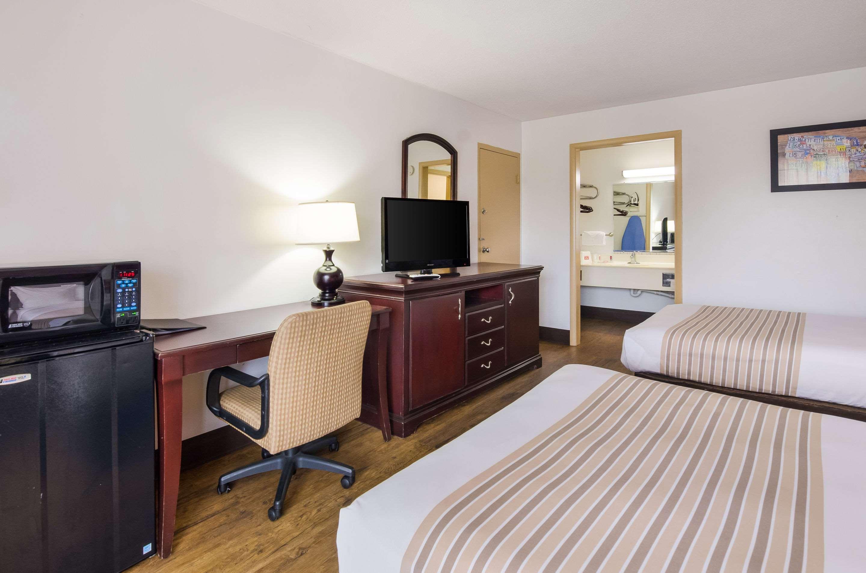 Econo Lodge Marion I-81 Eksteriør bilde