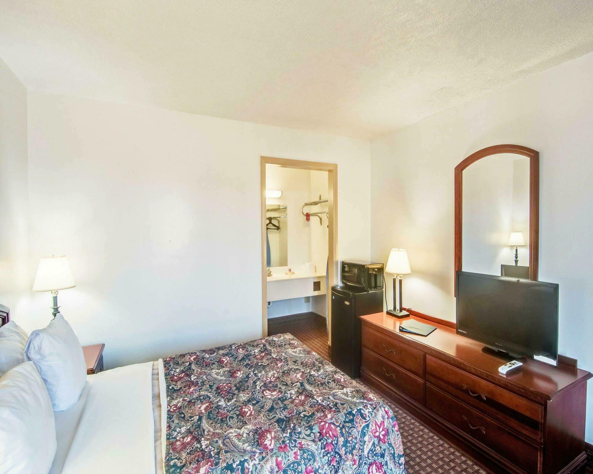 Econo Lodge Marion I-81 Eksteriør bilde